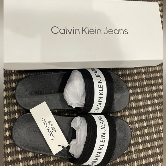 Calvin Klein Slides - Picture 5 of 7